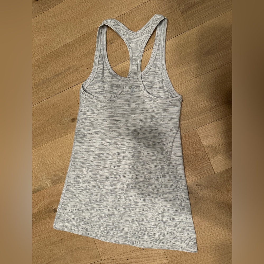 2 Lululemon Tank Tops!